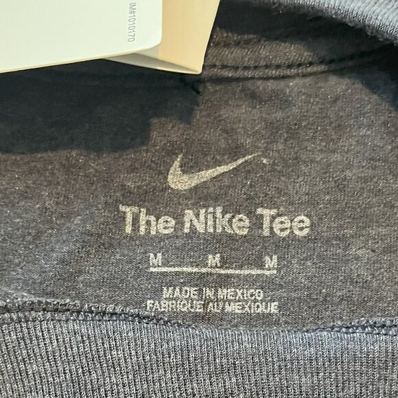 Nike NWT Chicago Bears Men's Medium Shirt - Picture 2 of 3